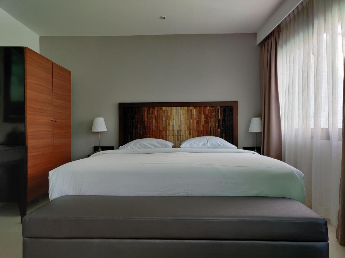 Hotel Check In Saladaeng (Adults Only) Bangkok Exterior foto